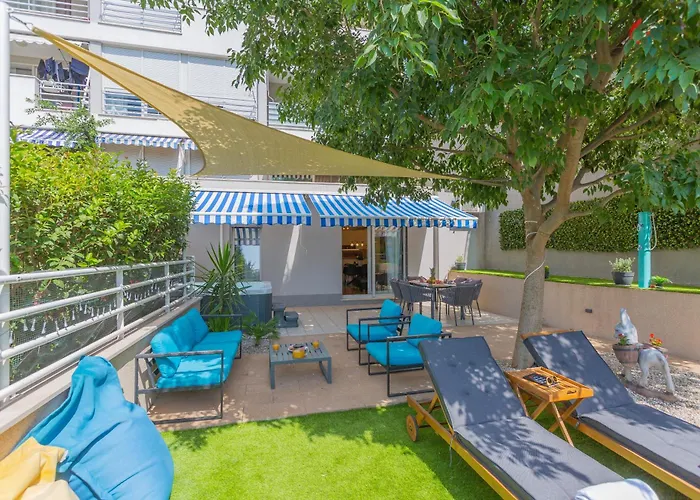 New Delux Green Garden Apartment With Hotube ****